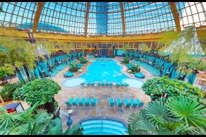 Harrahs-Resort Atlantic City-Property-Pool-2 Harrahs-Resort Atlantic City-Property-Pool-2