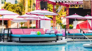 Party Daybed at Flamingo Go Pool