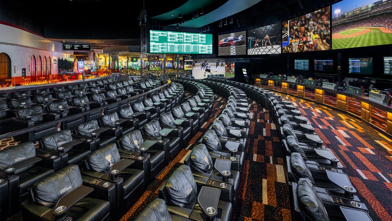 Best Las Vegas Sportsbook to Watch Games on the Strip Caesars