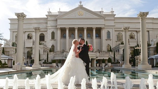 Bride and groom kiss at Caesars Palace Wedding in Vegas