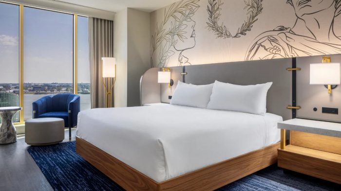 NOR king bed with river view