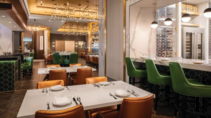 NOR Emeril's dining room