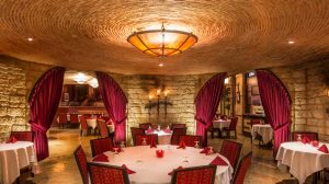 Roxy rotunda dining area.