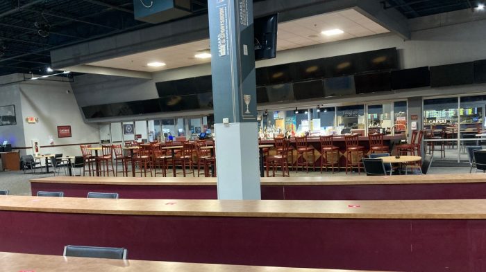 Interior view of Caesars Race & Sportsbook.