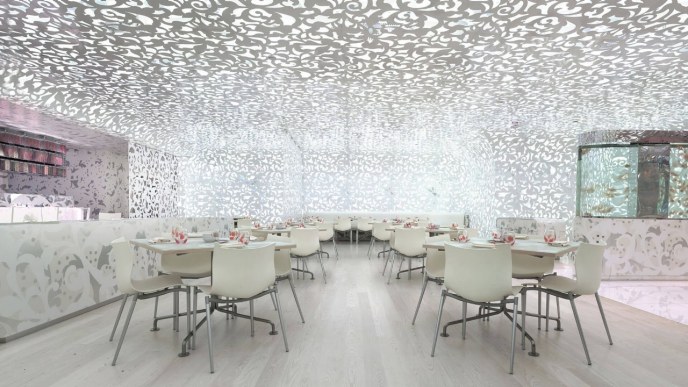image Image sourced from: Caesars Palace https://www.caesars.com/content/dam/empire/clv/restaurants/beijing-noodle-number-9/1920x1080/beijing-noodle-no-9-dining-room-02-1920x1080.jpg.transform/featured-img/image.jpg