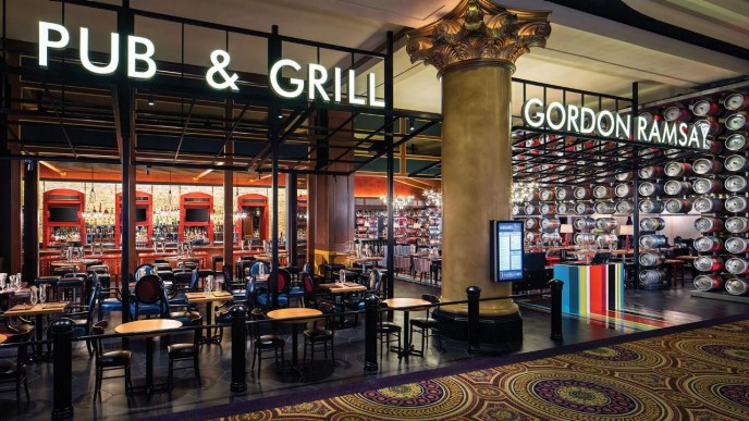 Opknappen Supersonische snelheid Intiem Gordon Ramsay Pub & Grill Restaurant - Caesars Palace Las Vegas NV