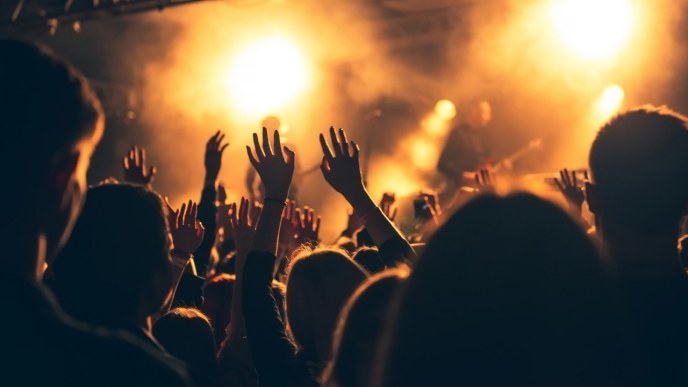 Things to Do at Harrah's Lake Tahoe - Caesars Entertainment