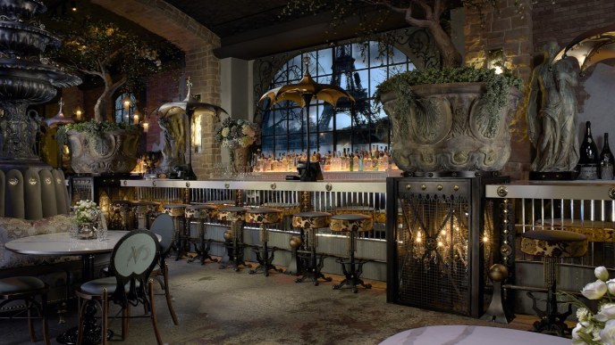 Bar photo 2