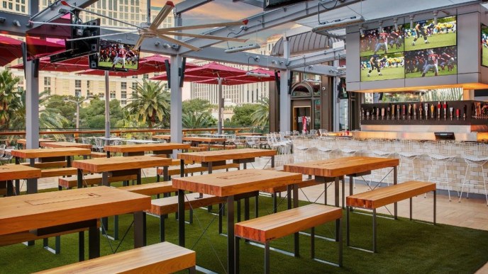 BEER PARK  Paris Las Vegas