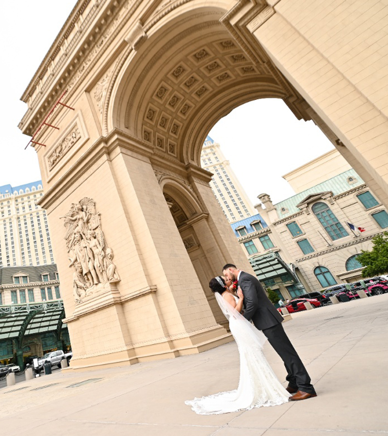 Eifel Tower Proposal - LV Wedding Connection