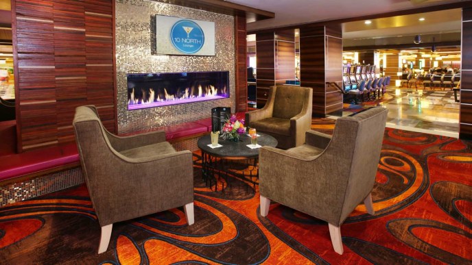 10 North Lounge photo