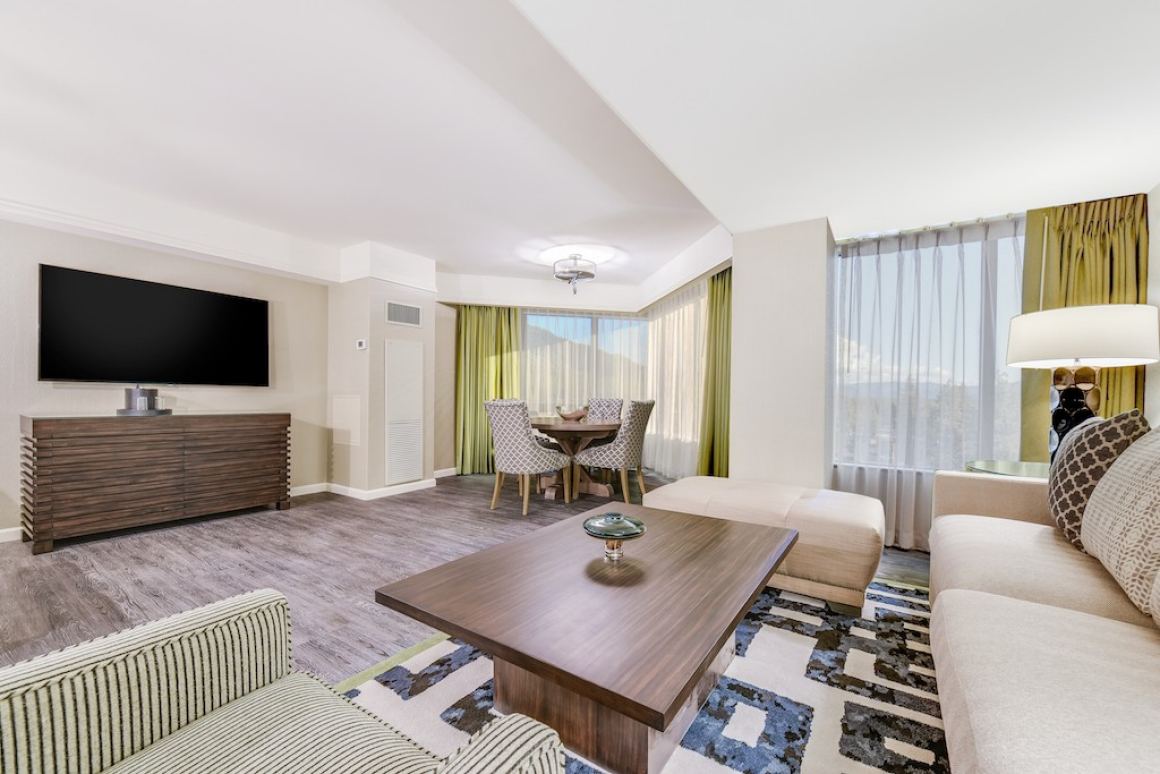 Harveys dining sales room suites