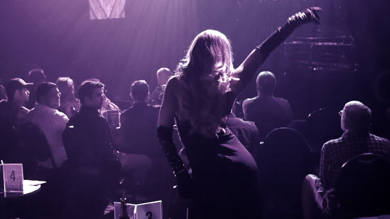 X Country Topless Revue Harrah's Las Vegas Hotel & Casino