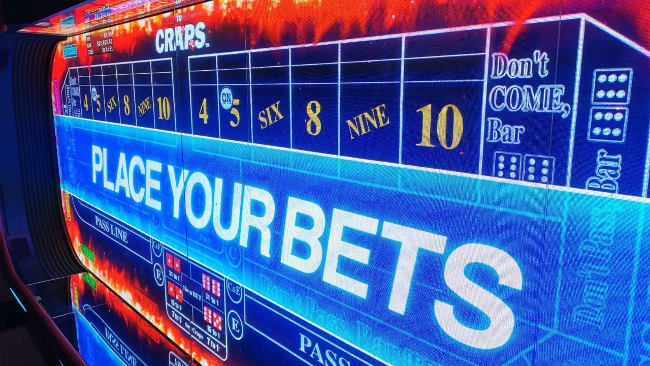 Atlantic City Roll to Win Craps