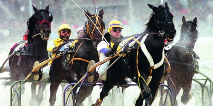 Live Horse Racing  Harrah's Philadelphia Casino & Track