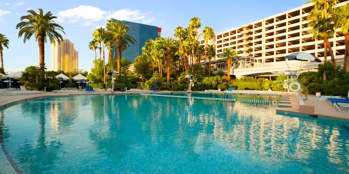 Bally S Las Vegas Hotel Pool Blu Pool Bally S Las Vegas
