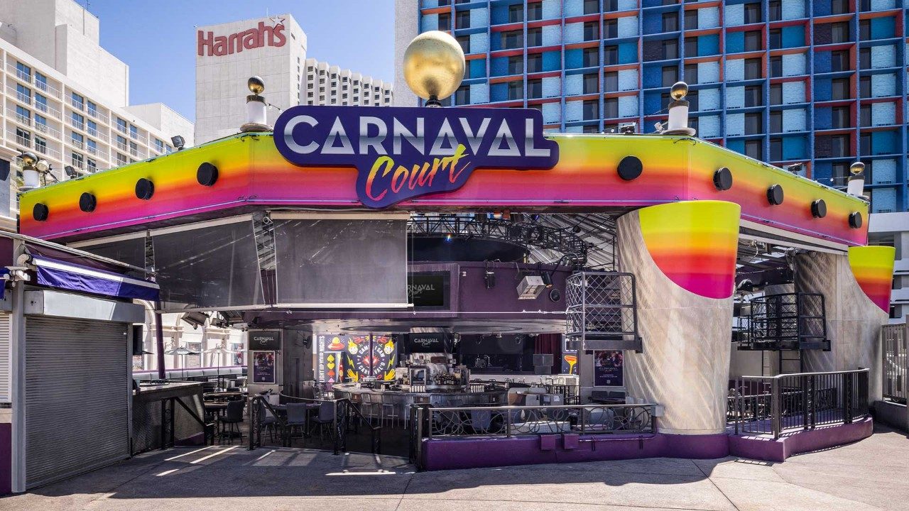 Carnaval Court Las Vegas Bar Nightlife Harrah #39 s Hotel Casino