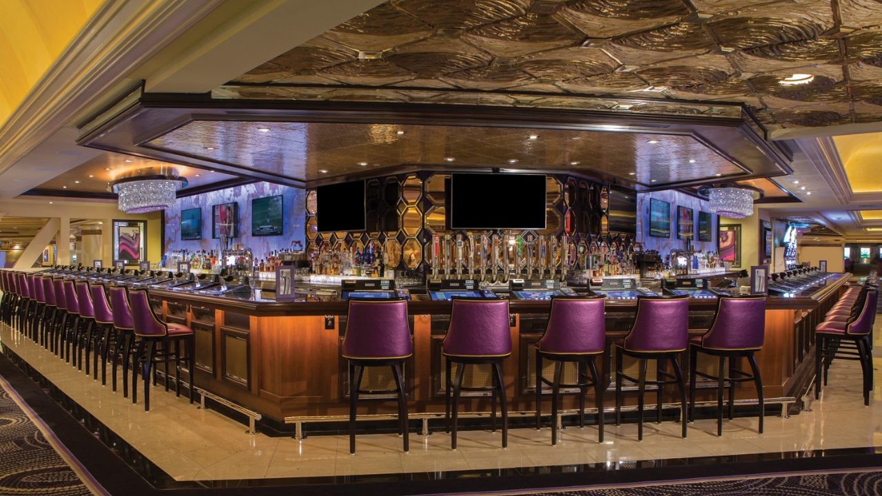 Las Vegas Beer Bar Signature Bar Harrah S Hotel Casino