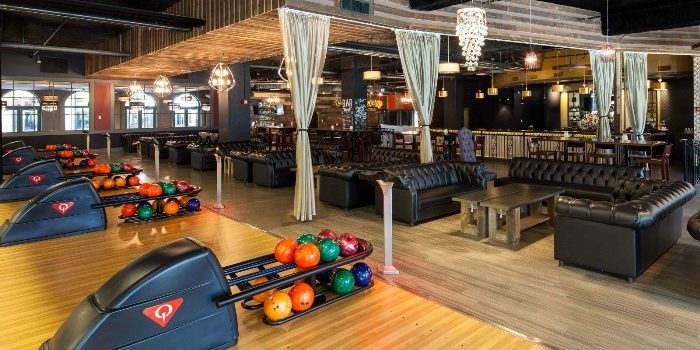 Fulton Alley Bowling Alley Near Harrah S New Orleans