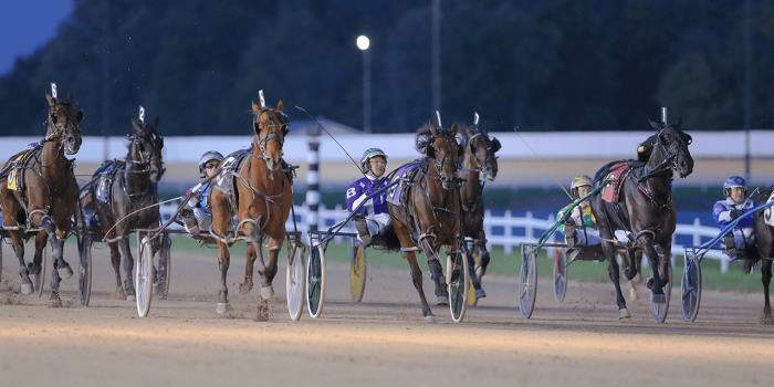 Simulcasting Otb Racing Harrah S Hoosier Park