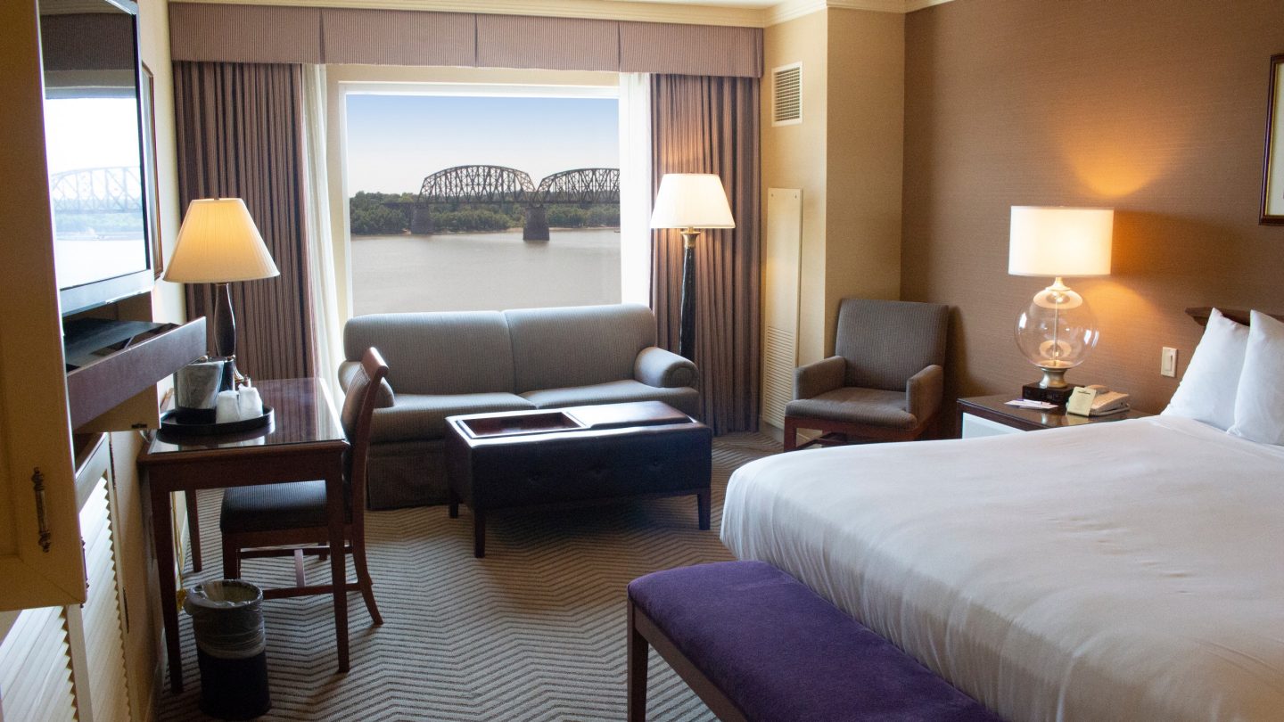 Hotel Rooms | Harrah's Metropolis Hotel & Casino
